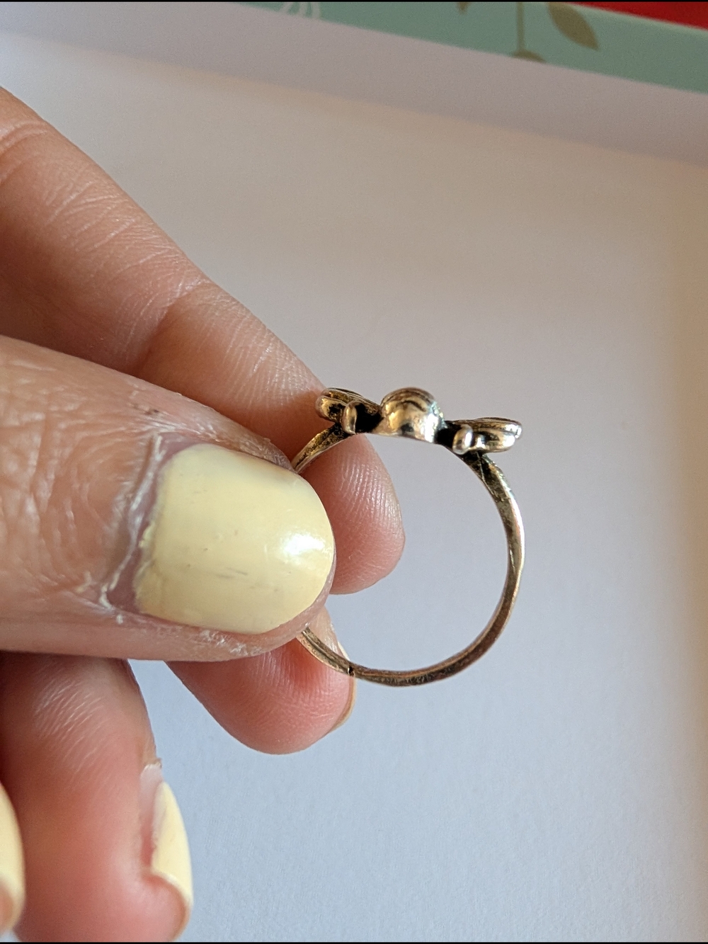 Bee Ring - Picture 2 of 3